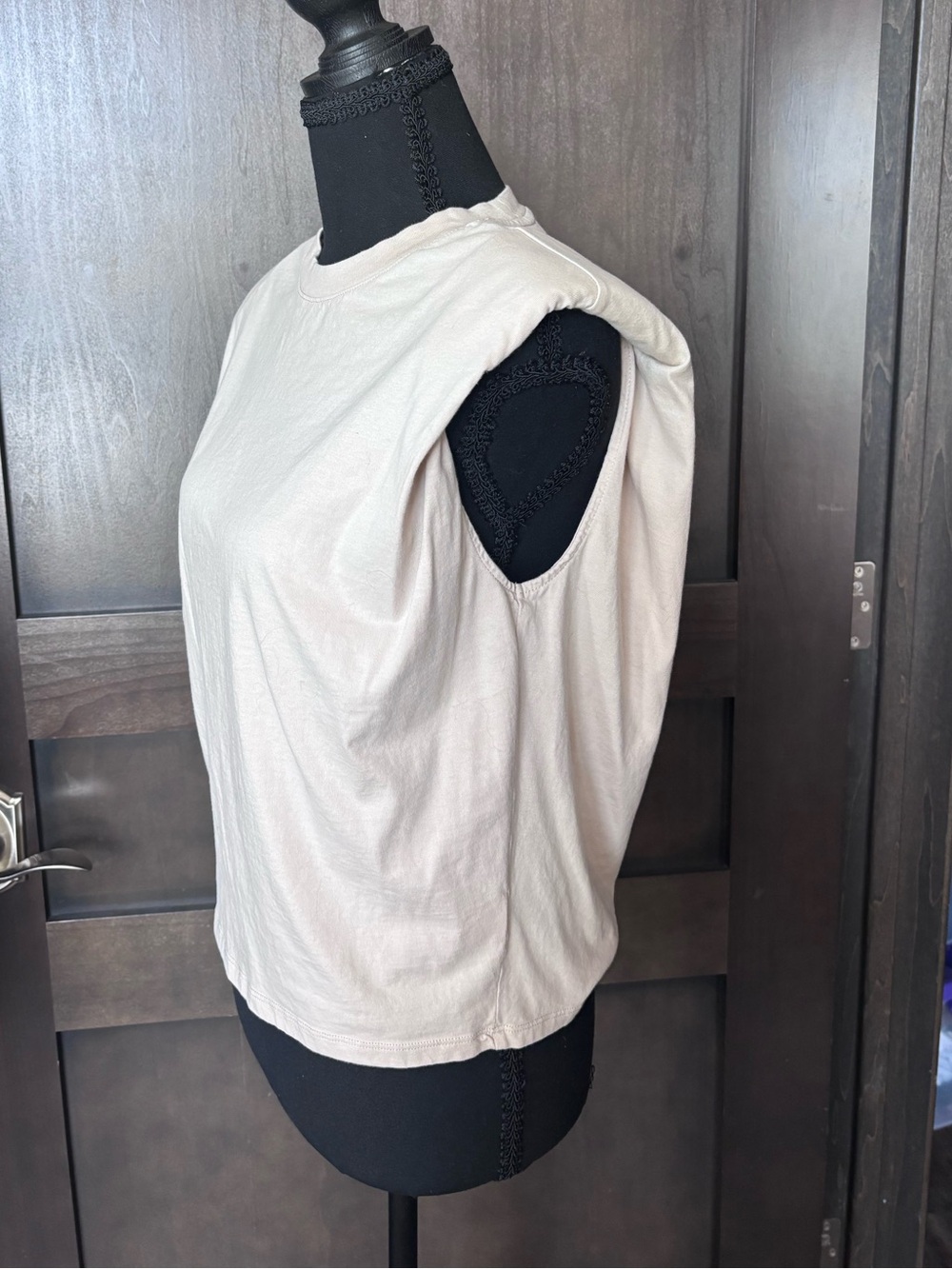 Aritzia cream Shoulder-Pad Crewneck Top - - Picture 2 of 6
